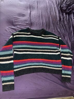 American Eagle Outfitters sweater
